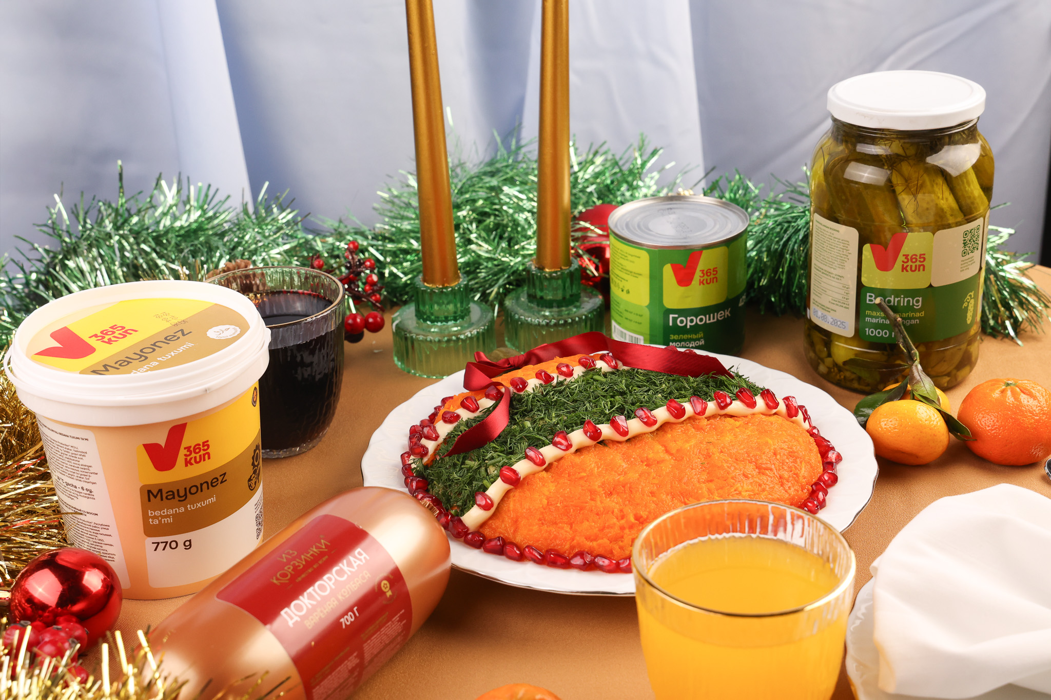 Салат Оливье в виде новогодней игрушки