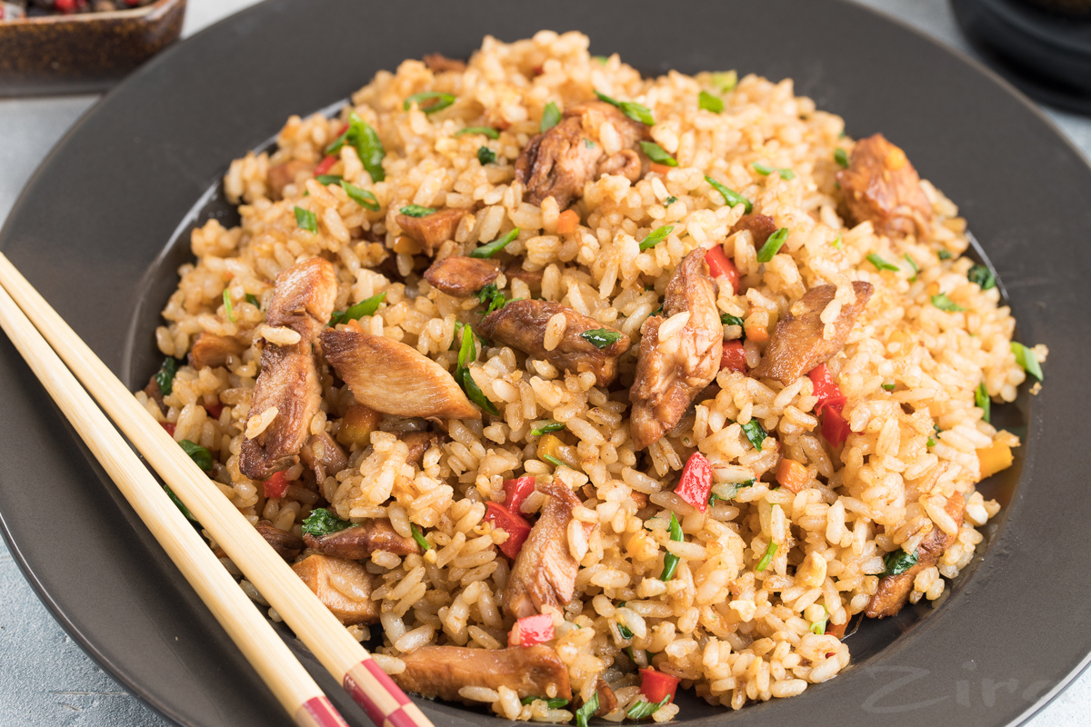 Жареный рис: ТОП-3 простых рецепта приготовления