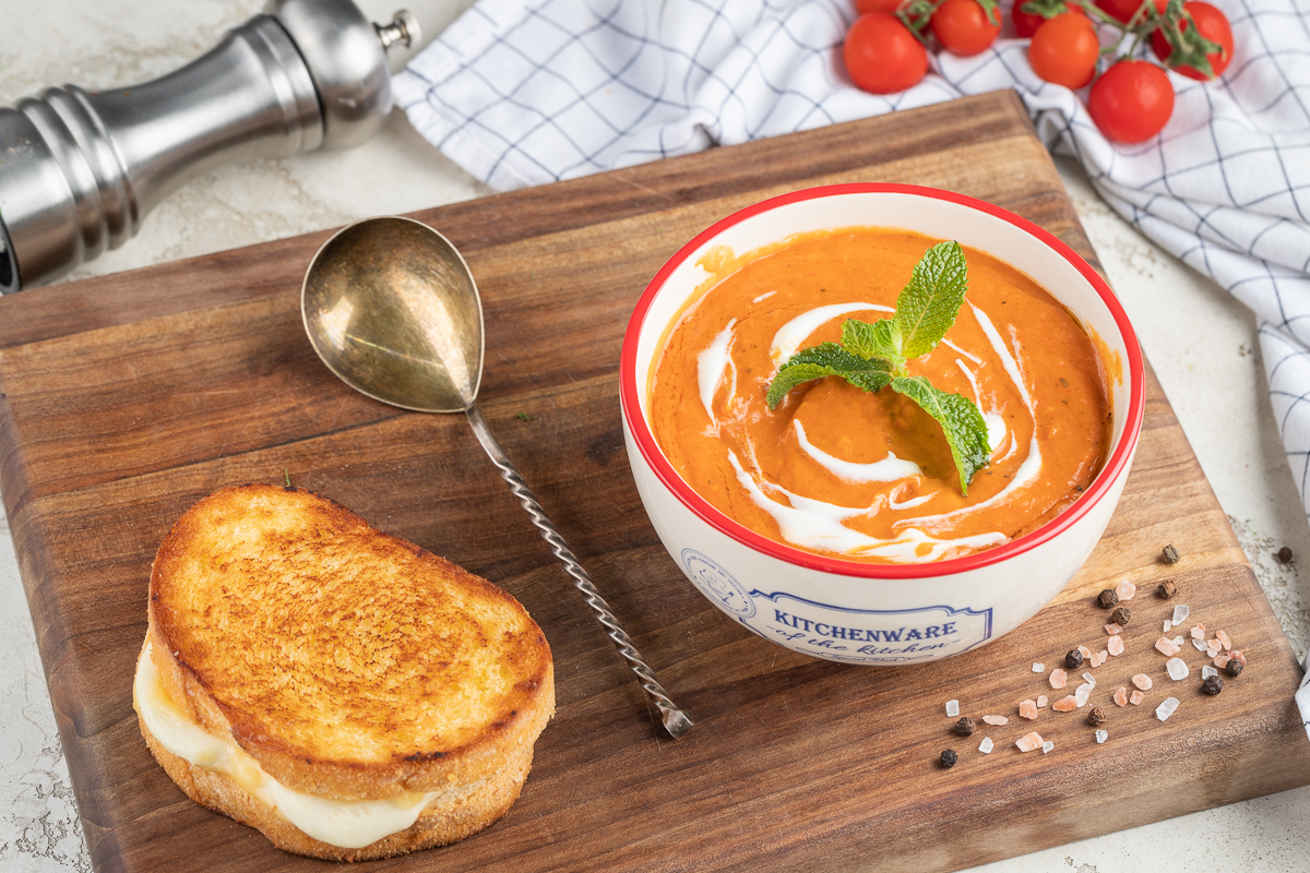 Вегетарианский суп-пюре из томатов: простой и вкусный рецепт | ЭкоБуфет